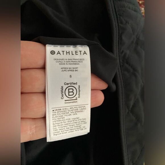 ATHLETA  Apres Ski Mini Skirt Size 8 Black Quilted Pockets Full Front Zip NEW - Picture 10 of 13
